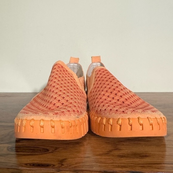 Ilse Jacobsen Tulip 140 Perforated Slip-On Sneaker Mango Sorbet - Picture 12 of 15